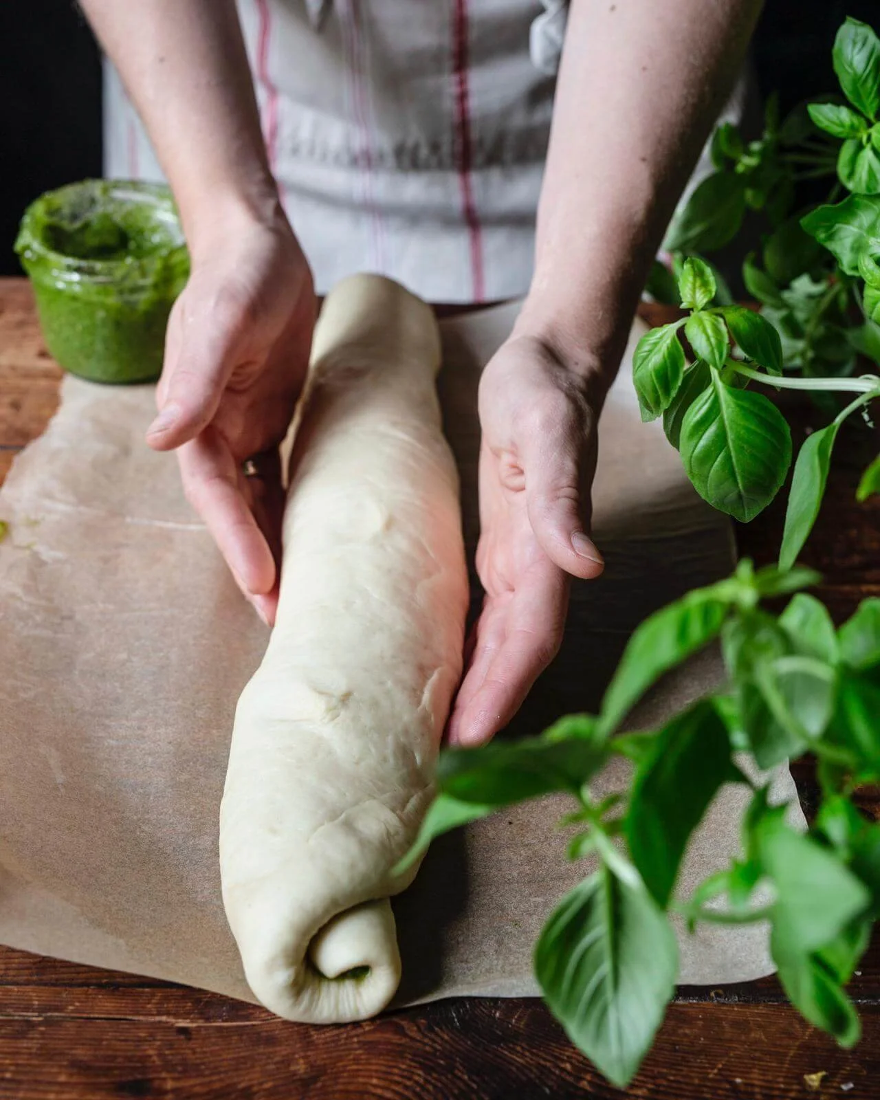 Zupfbrot mit Käse und Pesto (Partybrot) - Klara & Ida